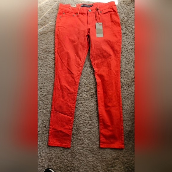 LEVI'S Demi Curve Modern Rise Skinny Jeans In Coral red. Size 8/29. NWT - Picture 5 of 9